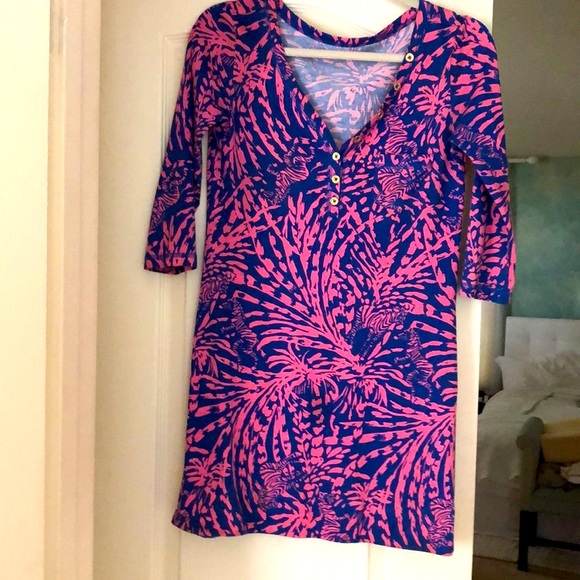 Lilly Pulitzer xs dress perfect for summer spring or fall. - Picture 3 of 7